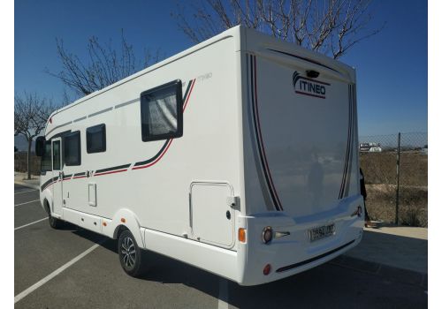 Autocaravana Integral ITINEO MB 740 de Ocasión