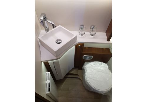 Autocaravana Perfilada RAPIDO 7096 F de Ocasión