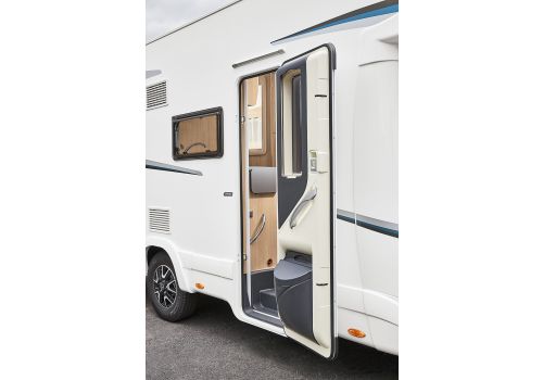 Autocaravana Perfilada ITINEO PJ 700 Modelo 2021 de Ocasión