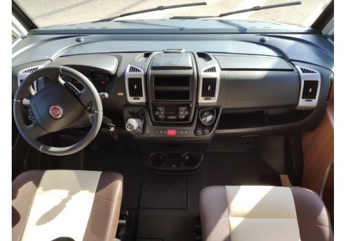 Autocaravana Integral LMC ExpIorer Comfort I 695 de Ocasión