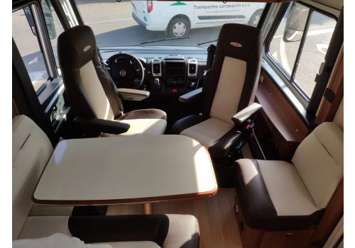 Autocaravana Integral LMC ExpIorer Comfort I 695 de Ocasión