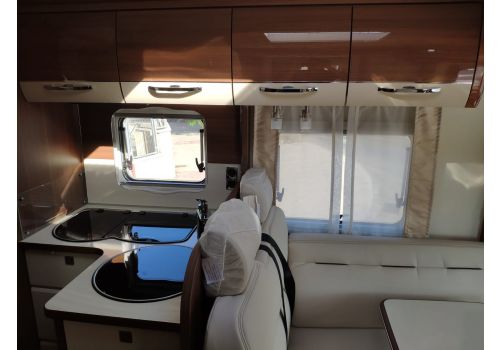 Autocaravana Integral LMC ExpIorer Comfort I 695 de Ocasión