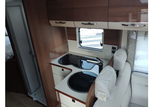 Autocaravana Integral LMC Explorer Comfort I 735 G de Ocasión