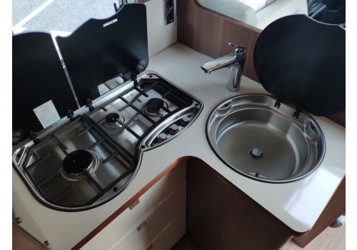 Autocaravana Integral LMC Explorer Comfort I 735 G de Ocasión