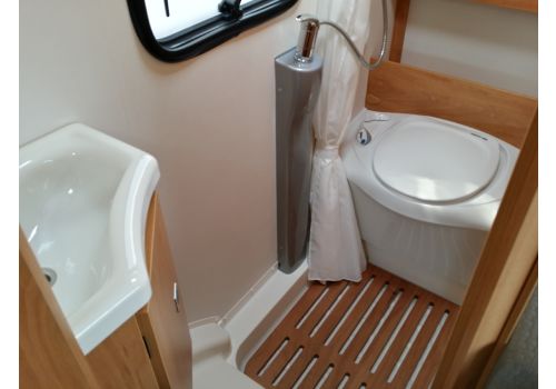 Autocaravana Perfilada DETHLEFFS Globebus T-2 de Ocasión