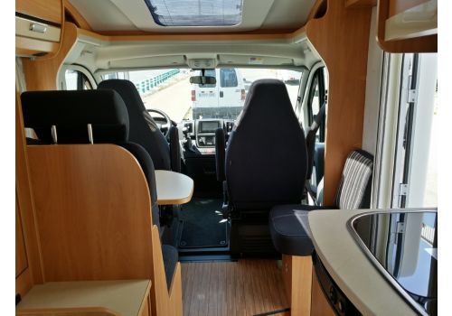 Autocaravana Perfilada DETHLEFFS Globebus T-2 de Ocasión