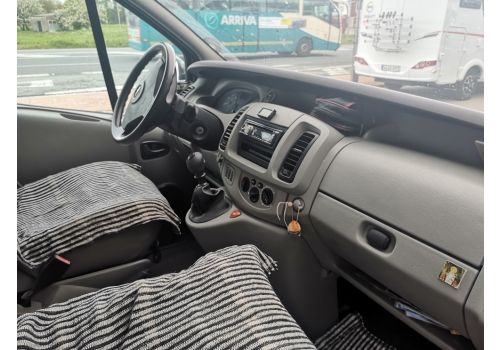 Furgoneta Cámper OPEL Vivaro de Ocasión