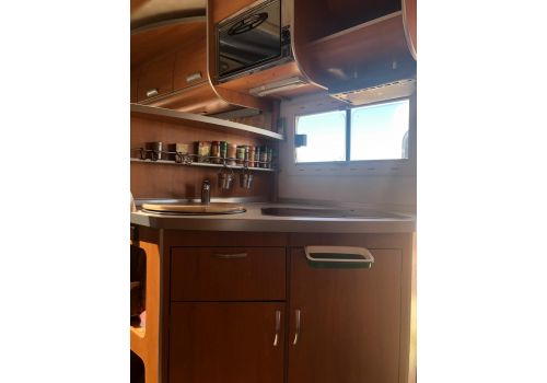 Autocaravana Capuchina JOINT Spaceline 365 de Ocasión