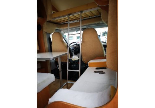 Autocaravana Capuchina JOINT Spaceline 325 de Ocasión