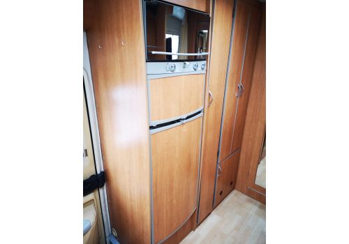 Autocaravana Capuchina JOINT Spaceline 325 de Ocasión