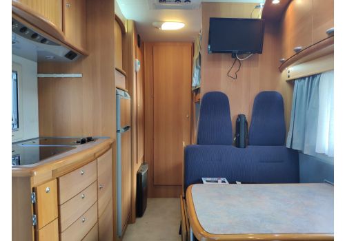 Autocaravana Capuchina BENIMAR Europe 5000 de Ocasión
