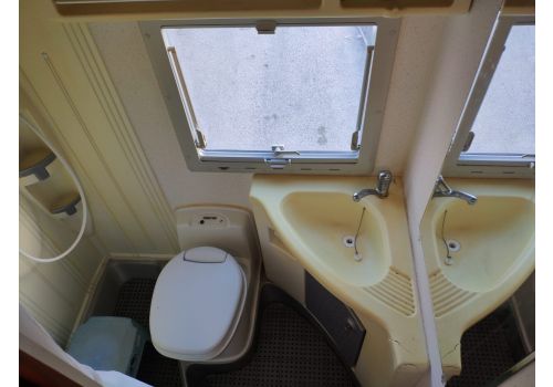 Autocaravana Capuchina BENIMAR Europe 5000 de Ocasión