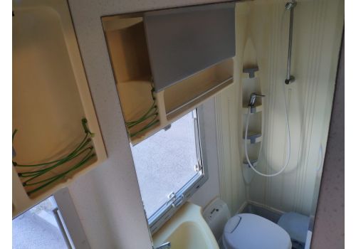 Autocaravana Capuchina BENIMAR Europe 5000 de Ocasión