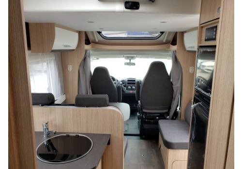Autocaravana Perfilada SUNLIGHT T 69 L en Alquiler