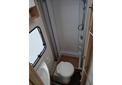 Autocaravana Perfilada SUNLIGHT T 64 de Ocasión
