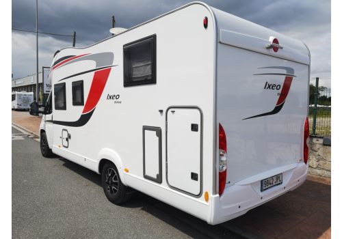 Autocaravana Perfilada BURSTNER Ixeo 734 de Ocasión