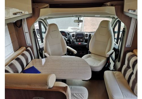 Autocaravana Perfilada BURSTNER Ixeo 734 de Ocasión