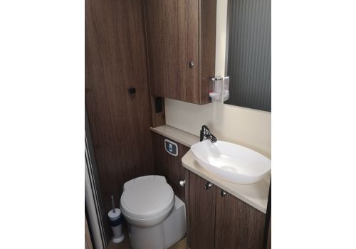 Autocaravana Perfilada BURSTNER Ixeo 734 de Ocasión