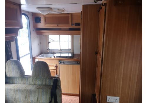 Autocaravana Capuchina BENIMAR 5000 de Ocasión