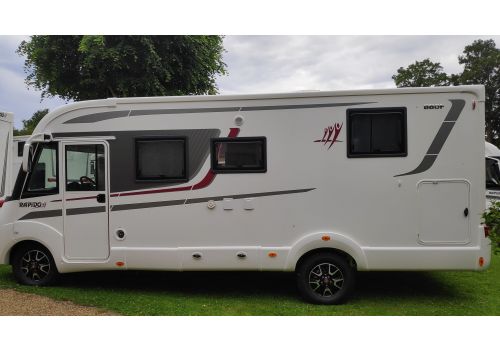 Autocaravana Integral RAPIDO 880F modelo 2020 de Ocasión