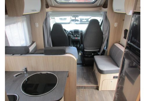 Autocaravana Perfilada SUNLIGHT T 69 L de Ocasión