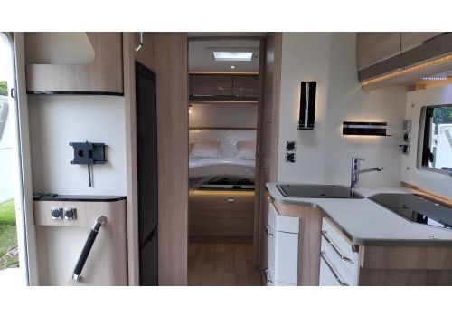Autocaravana Integral RAPIDO 8086dF modelo 2020 de Ocasión