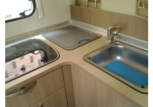 Autocaravana Perfilada BURSTNER Ixeo de Ocasión