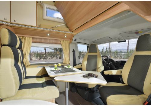 Furgoneta Cámper GLOBECAR Vario 499-H line modelo 2016 de Ocasión