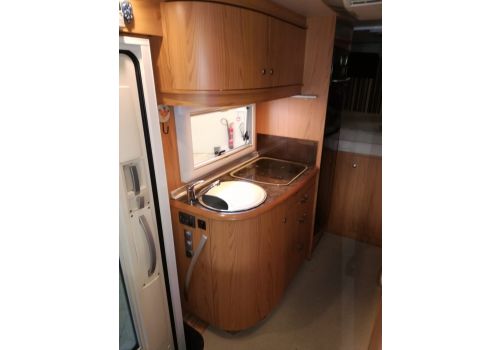 Autocaravana Integral BURSTNER Elegance 695 i de Ocasión
