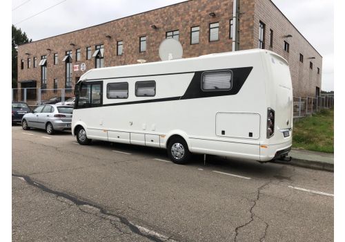 Autocaravana Integral NIESMANN BISCHOFF Arto 79 F de Ocasión