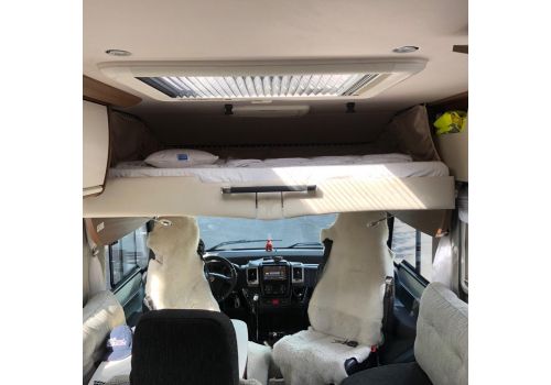 Autocaravana Integral NIESMANN BISCHOFF Arto 79 F de Ocasión