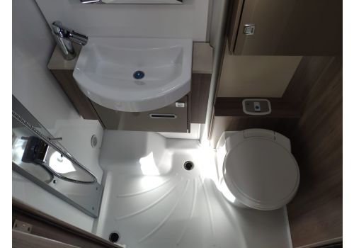 Autocaravana Perfilada LMC Element T 668 G de Ocasión