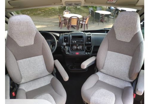 Furgoneta Cámper RAPIDO V68 2020 de Ocasión