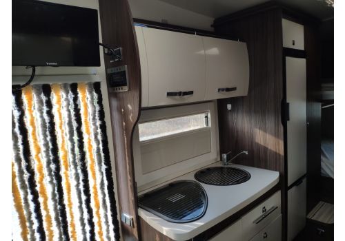 Autocaravana Capuchina BENIMAR Sport Up 340 de Ocasión