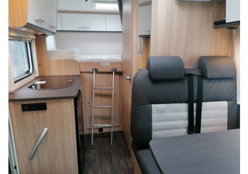 Autocaravana Perfilada SUNLIGHT V60 modelo 2022 de Ocasión