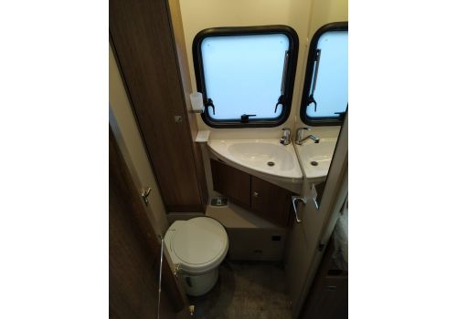 Autocaravana Integral DETHLEFFS I 7057 EB Modelo 2020 de Ocasión