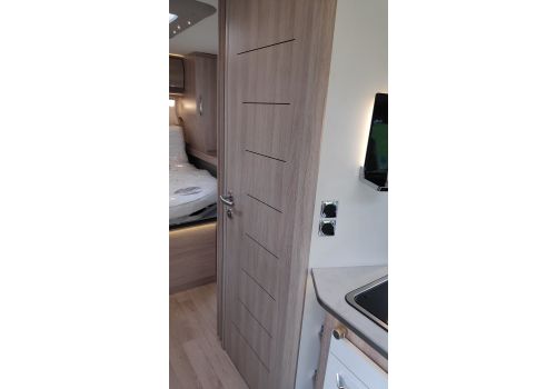 Autocaravana Integral RAPIDO 8096dF ALDE 2020 de Ocasión