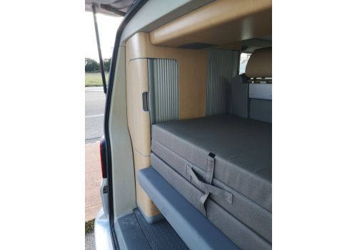 Furgoneta Cámper VOLKSWAGEN California Confort Line de Ocasión