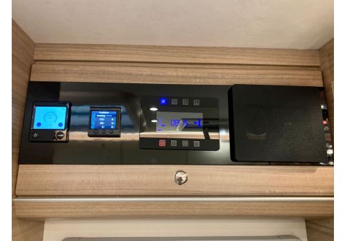 Autocaravana Integral CONCORDE Credo 840 L de Ocasión