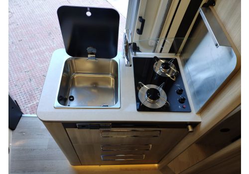Furgoneta Cámper DREAMER Select Living Van 2020 Nueva en Venta