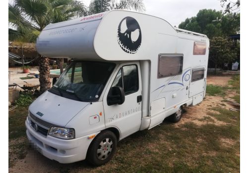 Autocaravana Capuchina DETHLEFFS Globetrotter A5891 de Ocasión