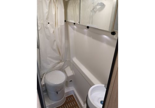 Furgoneta Cámper RAPIDO V62 modelo 2020 de Ocasión