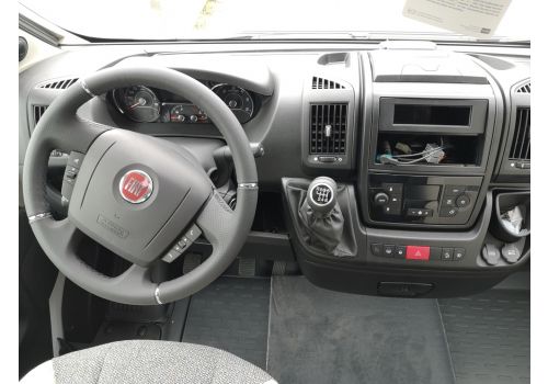 Autocaravana Perfilada DETHLEFFS T 7057 DBM modelo 2020 de Ocasión