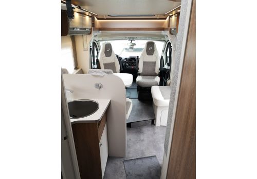 Autocaravana Perfilada DETHLEFFS T 7057 DBM modelo 2020 de Ocasión