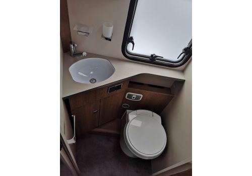 Autocaravana Perfilada DETHLEFFS Trend T 7057 DBL modelo 2020 de Ocasión