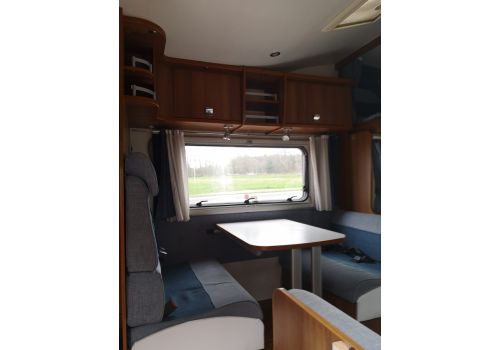 Autocaravana Capuchina RIMOR Trimarano 9 de Ocasión