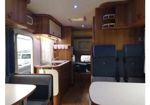 Autocaravana Capuchina RIMOR Trimarano 9 de Ocasión