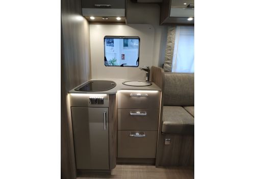 Autocaravana Perfilada LMC Element T 758 G de Ocasión