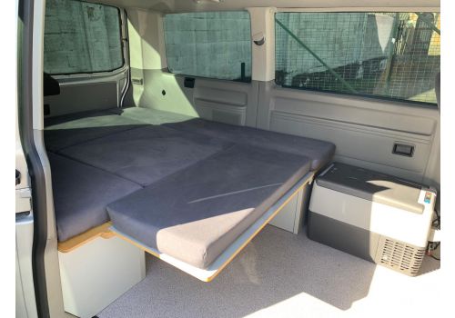 Furgoneta Cámper VOLKSWAGEN Caravelle T5 de Ocasión
