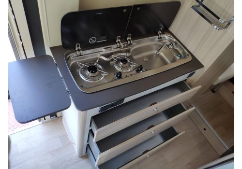 Furgoneta Cámper DREAMER Camper Five FUN modelo 2020 de Ocasión